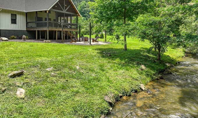 Ellijay Cabin | Mountaintown Cottage