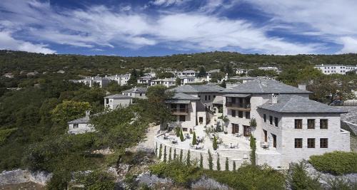 Monodendri Hotel | MounTrace Suites & SPA