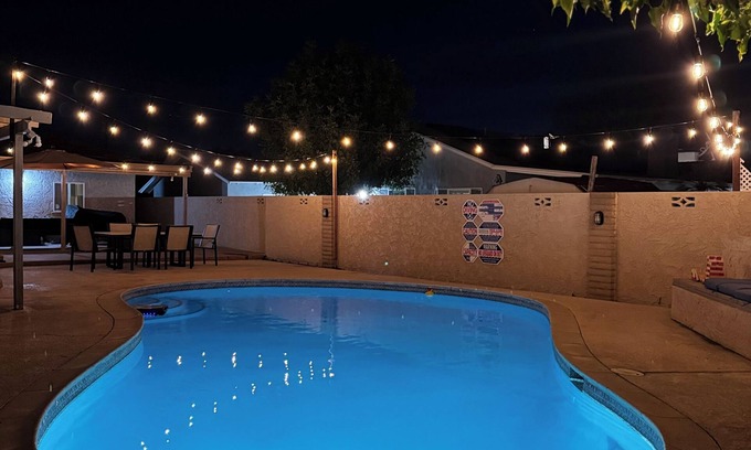 NE - Sterling House | Movie theater/POOL 3bed 3 bath