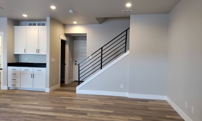 Ammon House | Moving to Idaho? New UNFURNISHED 3 B/2.5Ba 1800sqf