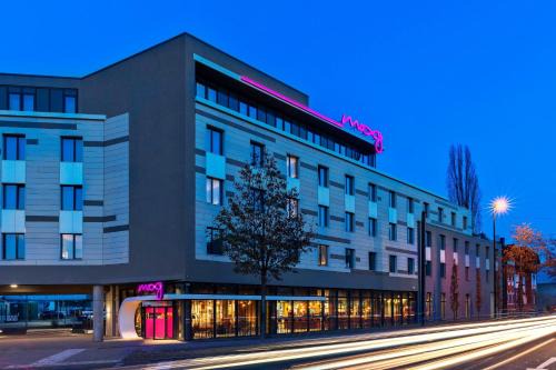 Holthausen Hotel | Moxy Duesseldorf South
