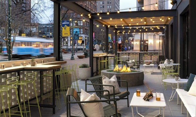 Downtown Memphis Hotel | MOXY Memphis Downtown