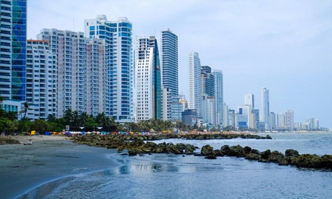 Cartagena District Apartment | MR1-1G APARTAMENTO BASICO CERCA AL MAR CON AIRE ACONDICIONADO Y WIFi PARA 4 PERSONAS