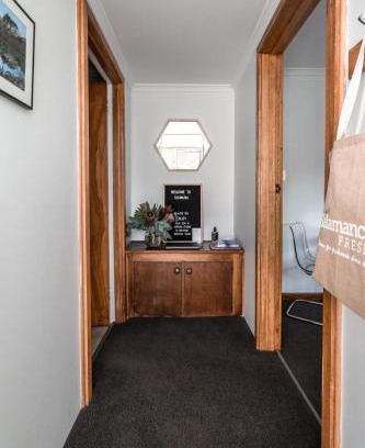 Battery Point Apartment | Ms Sophia's Studio Apartment
