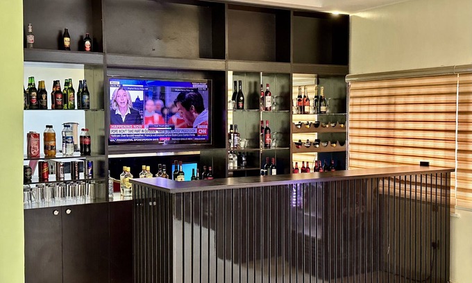 Ikeja Hotel | Msquare Whitehouse Hotel