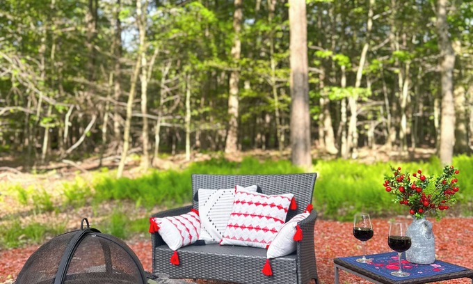 Gouldsboro Ski Chalet | MT Chalet in Clifton