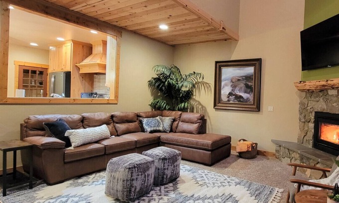 Donnelly Apartment | Mt. Leon Lodge .