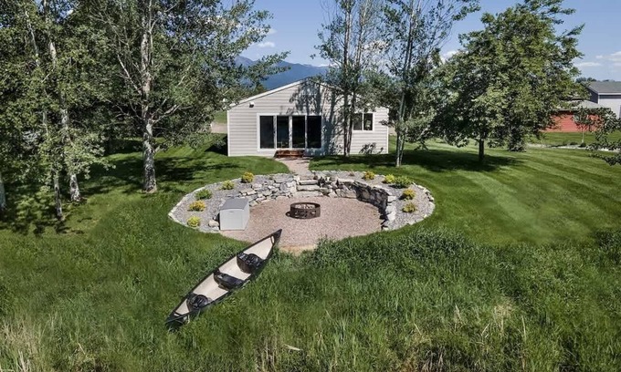 Kalispell House | MT Views, Creekside, Sauna, Glacier Park Adventure