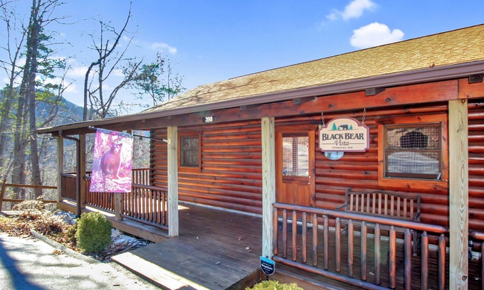 Vein Mountain Cabin | Mtn cabin with views! Short drive to Asheville, Chimney Rock, and Lake James!