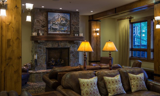 Crested Butte Apartment | Mtn View King Room | Swimming Pool + Gym