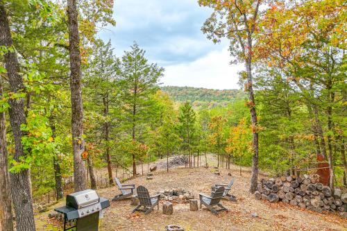 Eureka Springs House | Mtn Views and Fire Pit Eureka Springs Home