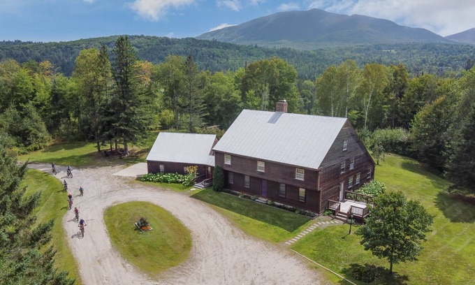 East Burke House | Mtn Views: Colonial Home on Kingdom Trails!