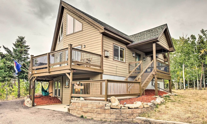 Morrison House | Mtn Views & Game Room: Cozy Retreat in Morrison