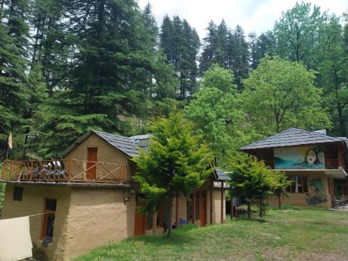 Jibhi House | Mud House by Hostalgic