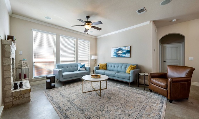 Mueller House | @ Mueller! Charming One-Story 3/3 Home Central Austin