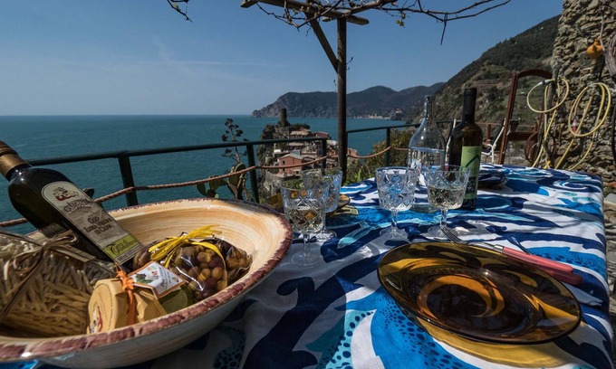 Vernazza Apartment | Muin a Ventu Historical Tower