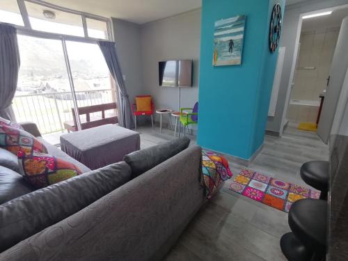 Muizenberg Apartment | Muizenberg Mountain View Apartment