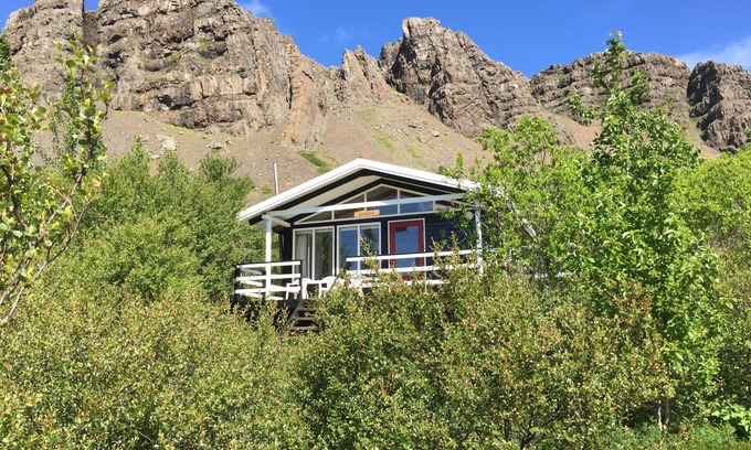 Borgarnes Cabin | Múlakot 5 - Cosy cabin, View the amazing view´s from the porch