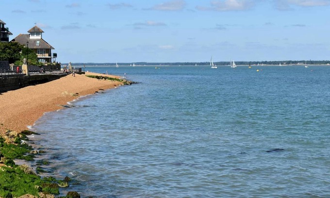 Cowes Apartment | Mulberry Cottage Coastal Holiday Home