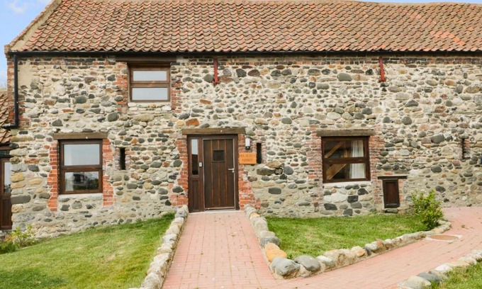 Tunstall House | Mulberry Manor