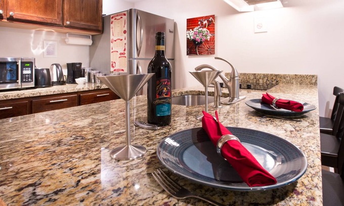 Multnomah Village Bed & Breakfast | Multnomah Gem - Beautiful, pampering, mins to downtown Portland