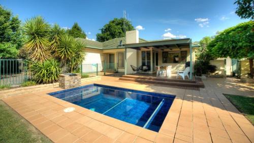 Echuca House | Murray House