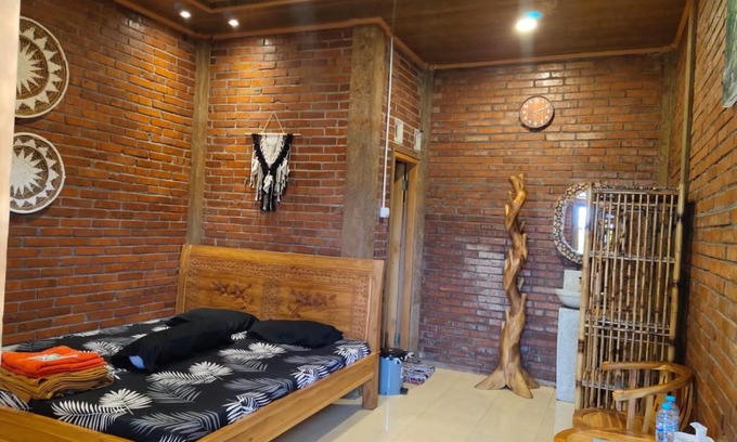Bangunjiwo House | Mushroom Budi Bambu Homestay
