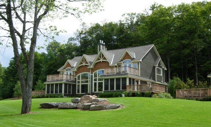 Port Carling Resort | Muskokan Resort Club Luxury 3 bedroom Villa
