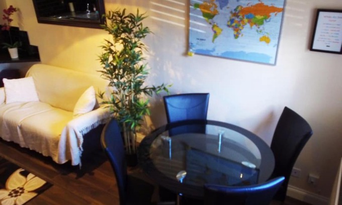 Brooklands Apartment | Must see, Quality 1 bed, Romford, 20 mins C.London