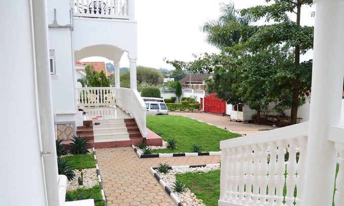 Muyenga Apartment | Muyenga Vacation Home