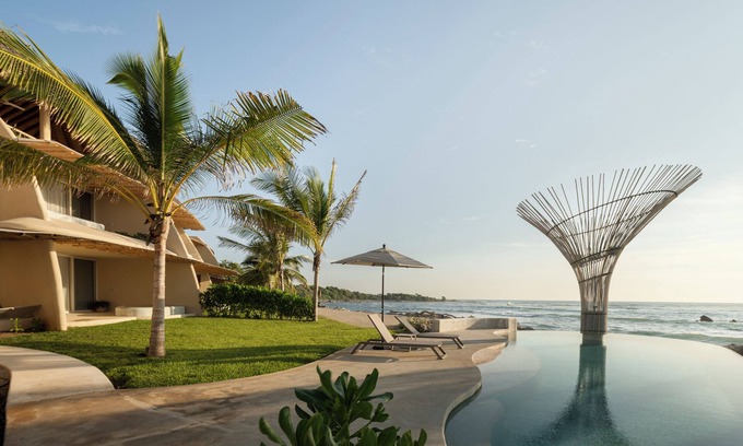 La Union de Isidoro Montes de Oca Condo | Beachfront Condo Los Panchos in Playa la Saladita/Coco 101