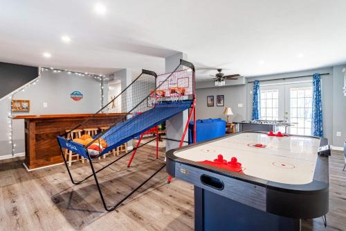 Albrightsville House | My Blue Haven Game Area 4 BDR Pet Friendly