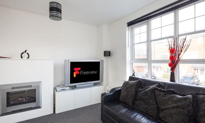 Cheetham Hill Apartment | My-Places Abbotsfield Court Townhouse