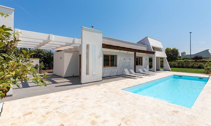 Polignano a Mare Villa | My Rental Homes - Villa Polignano with private pool, barbecue and private parking