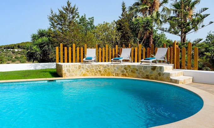 Santa Gertrudis Villa | My Rental Homes -Villa Wheel with private pool and garden