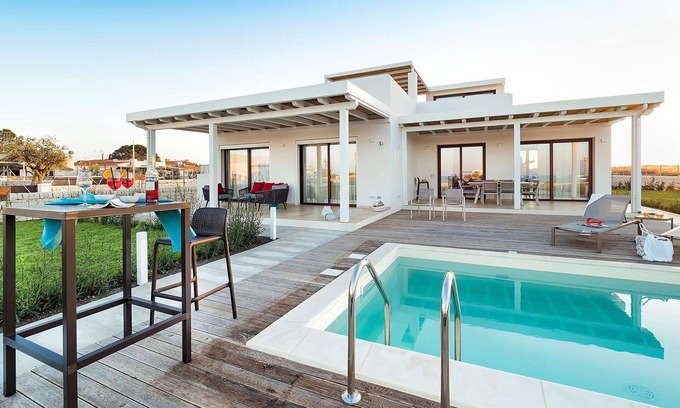 Reitani Villa | My Rental Homes - Villa Orietta just a short walk to the sea with garden and pool