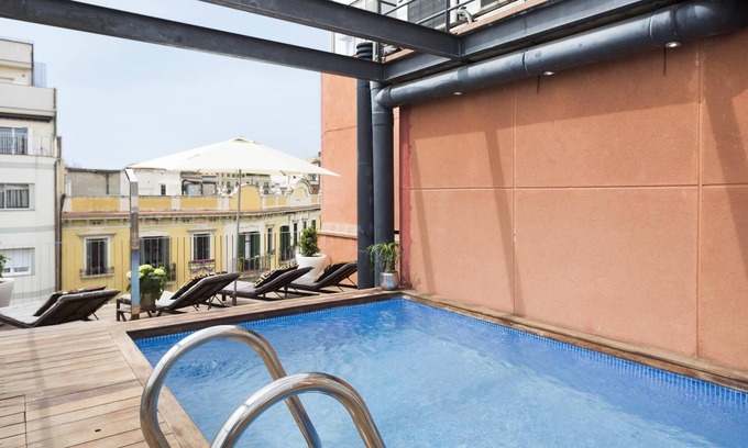 el Fort Pienc Apartment | My Space Barcelona Loft at the Arc de Triomphe with terrace and pool