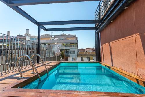 el Fort Pienc Apartment | My Space Emirates - Fully equipped apartments near the Beach with shared pool