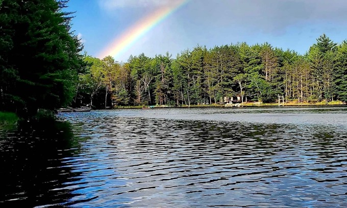 Hazelhurst House | MY T Pine Acres Lake View