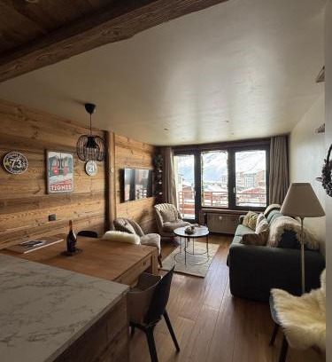 Val Claret Apartment | MyHome - L'Absinthe Bleue - Appartement 4-6 personnes neuf 4 étoiles - balcon sud- ski aux pieds - Tignes Val Claret