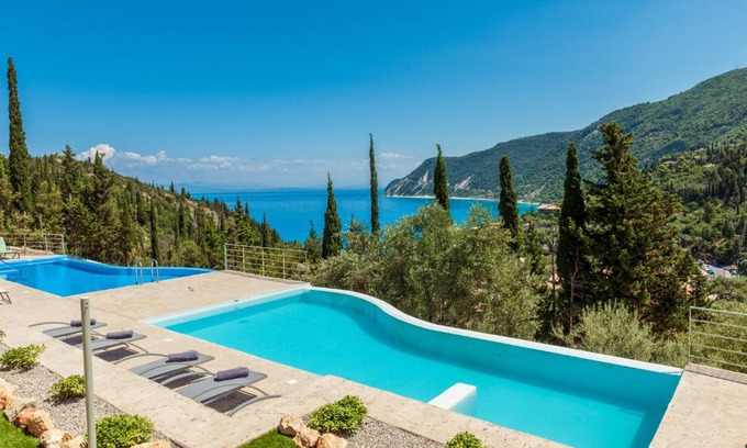 Agios Nikitas Apartment | Mylos Mountain Villas- Villa Giorgio