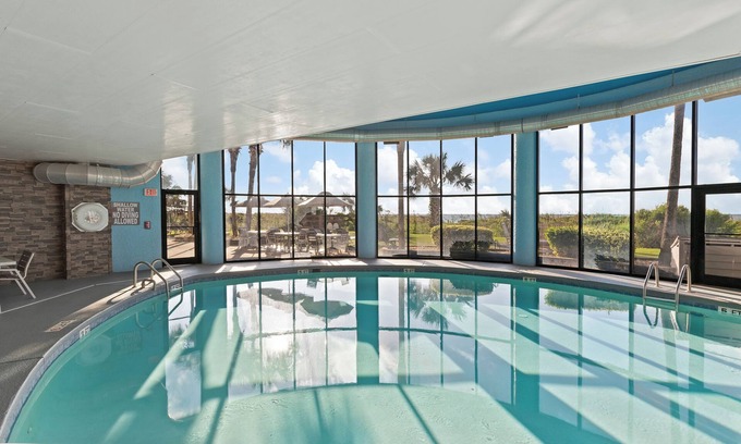 Ash Apartment | Myrtle Beach, SC: 2BR w/Balcony, Pool: 1.4 Mi. From Barefoot Landing