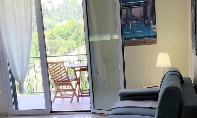 Dhrakata Apartment | MYRTOS COTTAGES OURANIA