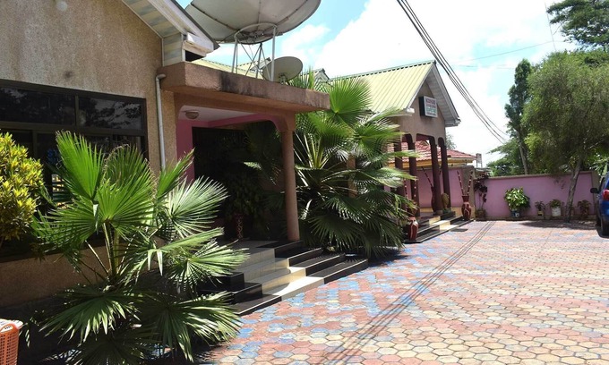 Usa House | Mzunguu Safari Lodge