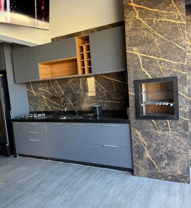 Sahy Apartment | Nadine Gouvêa