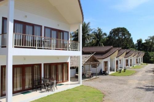 Nong Thale Resort | Naga Peak Resort