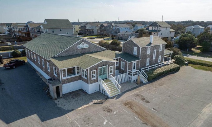 Nags Head Hotel | Nags Head Beach Inn by KEES Vacations
