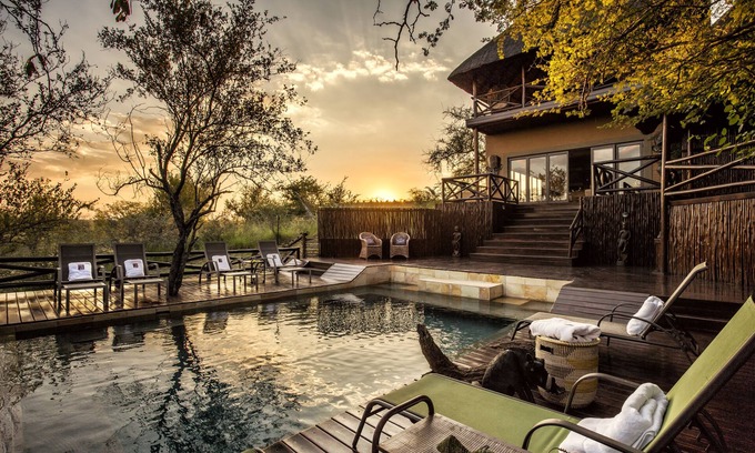 Maruleng Cabin | Naledi Game Lodges