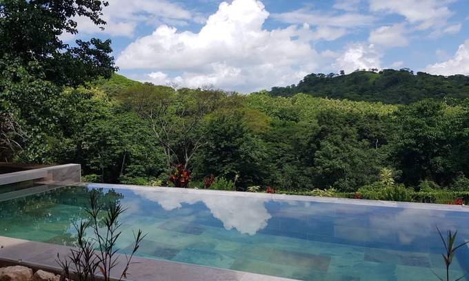 Pinilla House | Nalia 🍃 Hotel Baliyana Lodge in the 💚 of nature.