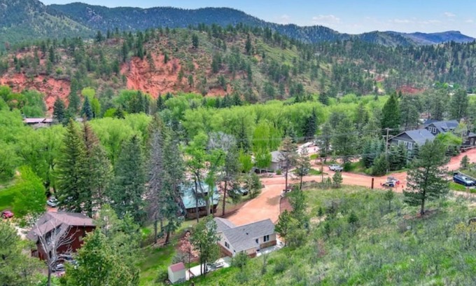 Green Mountain Falls Cabin | Namaste at Hondo